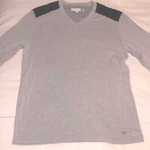 Guess quilted shoulder long-sleeve shirt